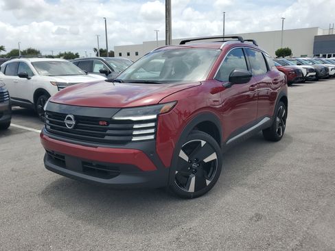 New 2026 Nissan Kicks SR FWD image 19
