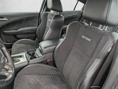 Used 2021 Dodge Charger Scat Pack w/ Daytona Edition Group image 21