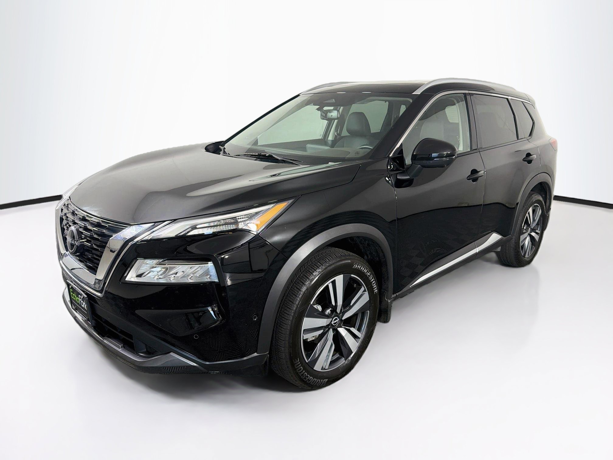 Used 2023 Nissan Rogue SL w/ SL Premium Package FWD image 3
