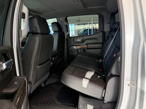 Certified 2022 Chevrolet Silverado 1500 LT Trail Boss w/ LT Trail Boss Premium Package AWD/4WD image 12