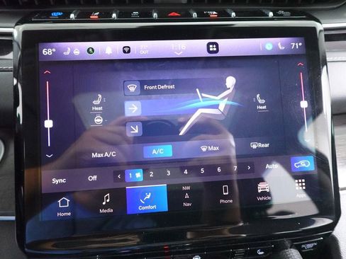 Used 2023 Jeep Grand Cherokee 4WD 4xe image 28