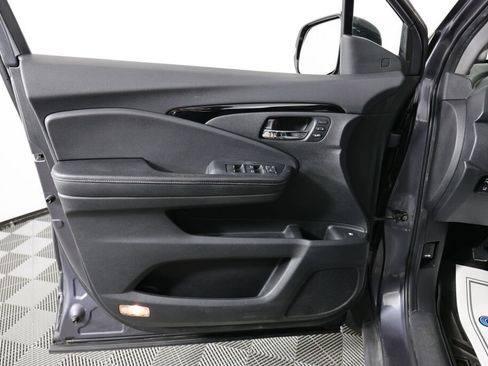 Used 2018 Honda Ridgeline RTL-E image 12