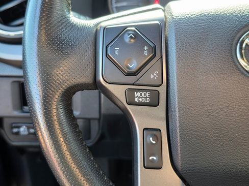 Used 2019 Toyota Tacoma TRD Sport image 25