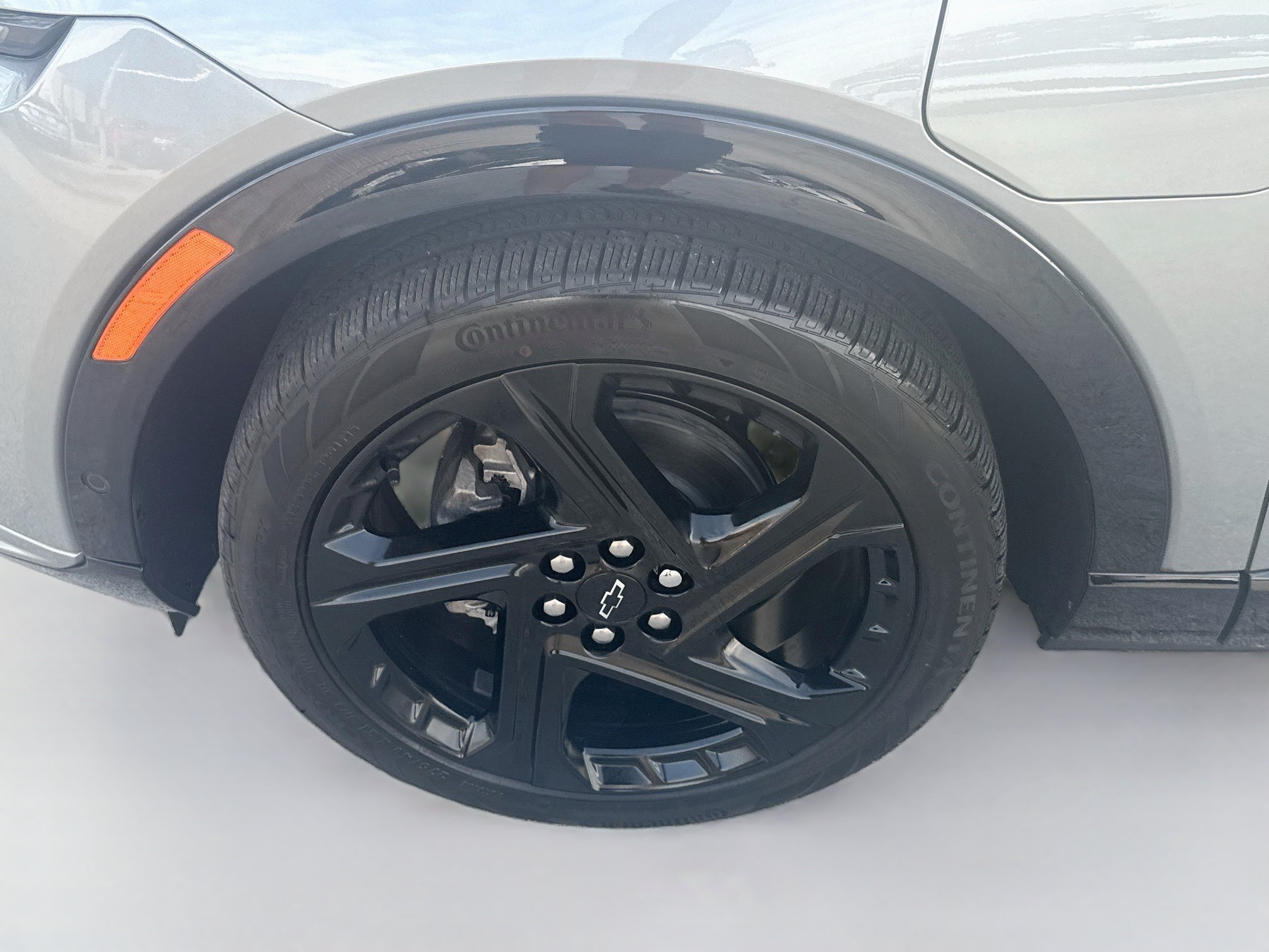 Used 2024 Chevrolet Equinox EV RS FWD image 35