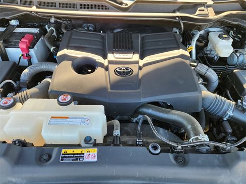 Used 2023 Toyota Tundra SR5 image 29