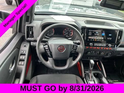 Used 2025 Nissan Frontier PRO-4X AWD/4WD image 26