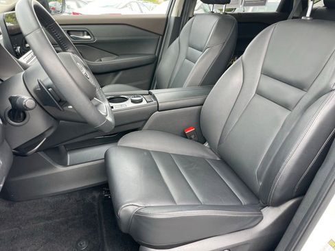 Certified 2023 Nissan Rogue SL w/ SL Premium Package image 7