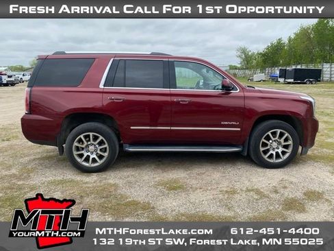 Used 2019 GMC Yukon Denali AWD/4WD image 1