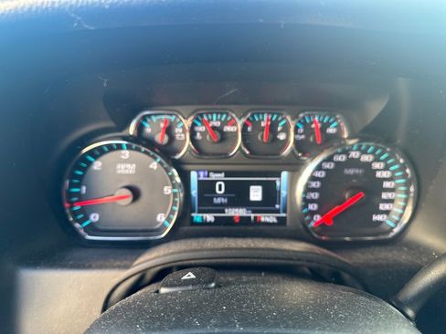 Used 2020 Chevrolet Suburban LT w/ Luxury Package image 12