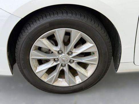 Used 2013 Lexus ES 300h w/ Luxury Pkg FWD image 10