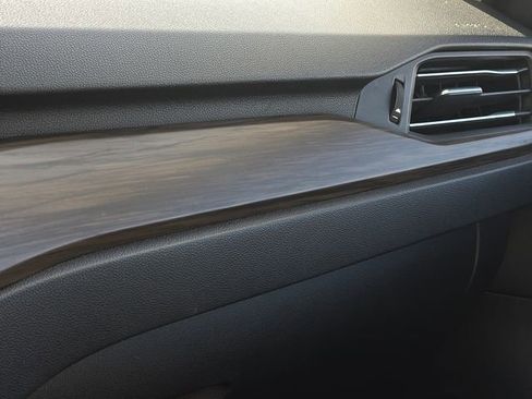 Used 2020 Ford Escape Titanium image 27