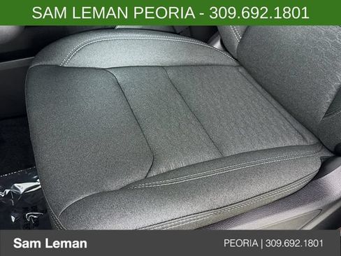 New 2026 RAM 1500 4x4 Crew Cab image 19