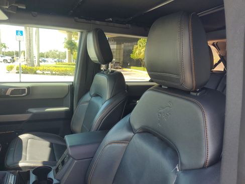 Used 2021 Ford Bronco Badlands image 21