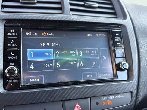 Used 2023 Mitsubishi Outlander Sport AWD image 16