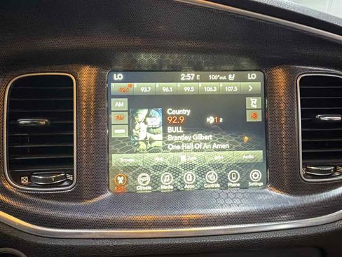Used 2017 Dodge Charger R/T w/ Plus Group RWD image 20