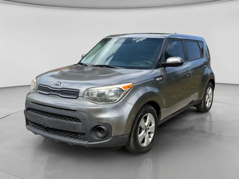 Used 2017 Kia Soul FWD image 1