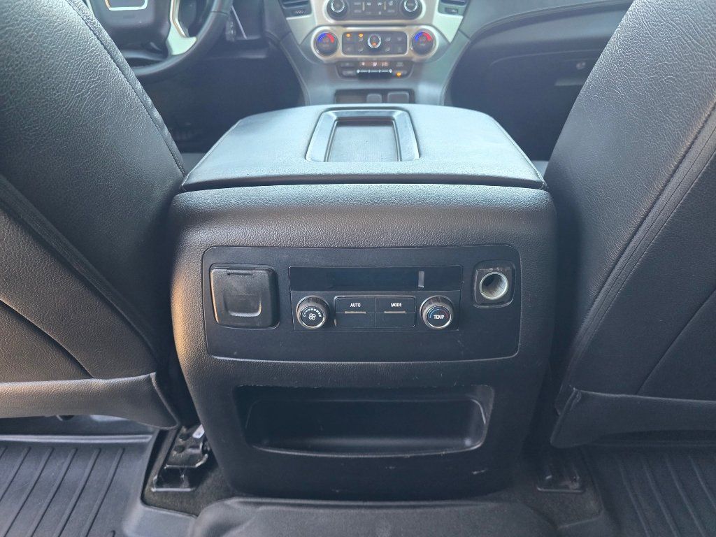 Used 2017 GMC Yukon SLE w/ SLE Value Package AWD/4WD image 29