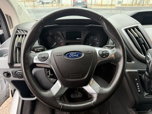 Used 2018 Ford Transit 150 XLT image 15