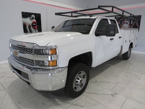Used 2019 Chevrolet Silverado 2500 W/T w/ WT Convenience Package RWD image 8