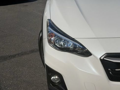 Used 2019 Subaru Crosstrek 2.0i Premium w/ Moonroof Package AWD/4WD image 5