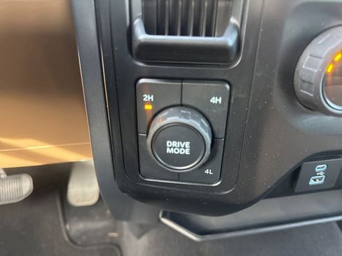 Used 2023 Ford F150 XLT image 17