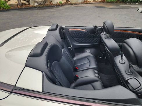Used 2009 Mercedes-Benz CLK 350 Cabriolet image 19