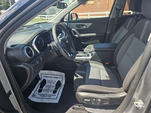 Used 2025 Chevrolet Blazer LT AWD/4WD image 10