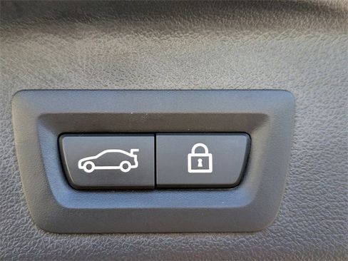 Used 2023 BMW X5 M50i w/ Executive Package image 13