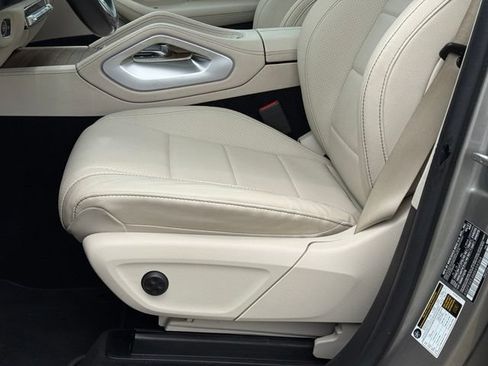 Used 2021 Mercedes-Benz GLS 450 4MATIC image 14