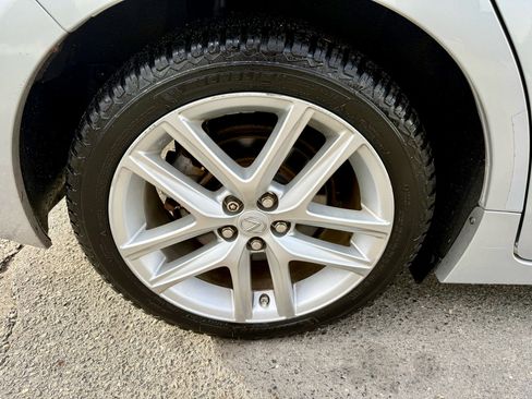 Used 2014 Lexus CT 200h image 11