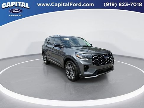 Used 2025 Ford Explorer Platinum w/ Ultimate Package AWD/4WD image 2
