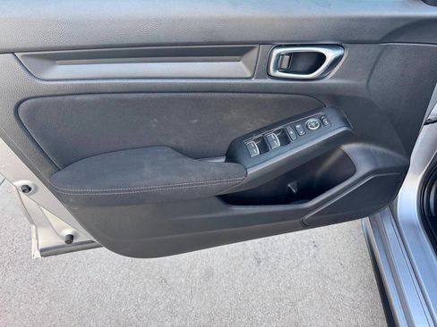 Used 2025 Honda Civic Sport image 11