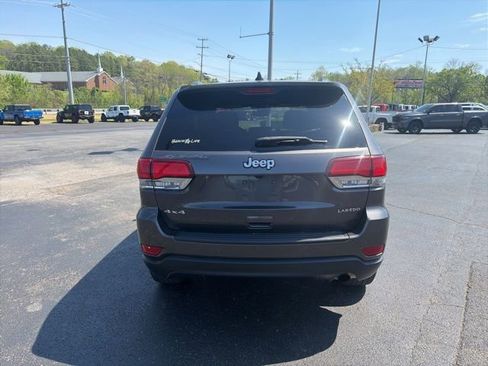 Used 2021 Jeep Grand Cherokee Laredo image 8