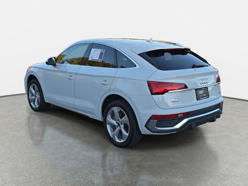 Used 2024 Audi Q5 2.0T Prestige w/ Prestige Package image 7