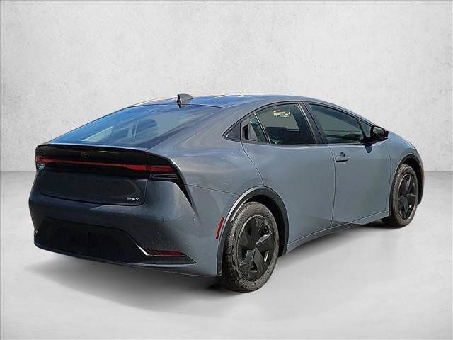 Used 2023 Toyota Prius LE FWD image 5