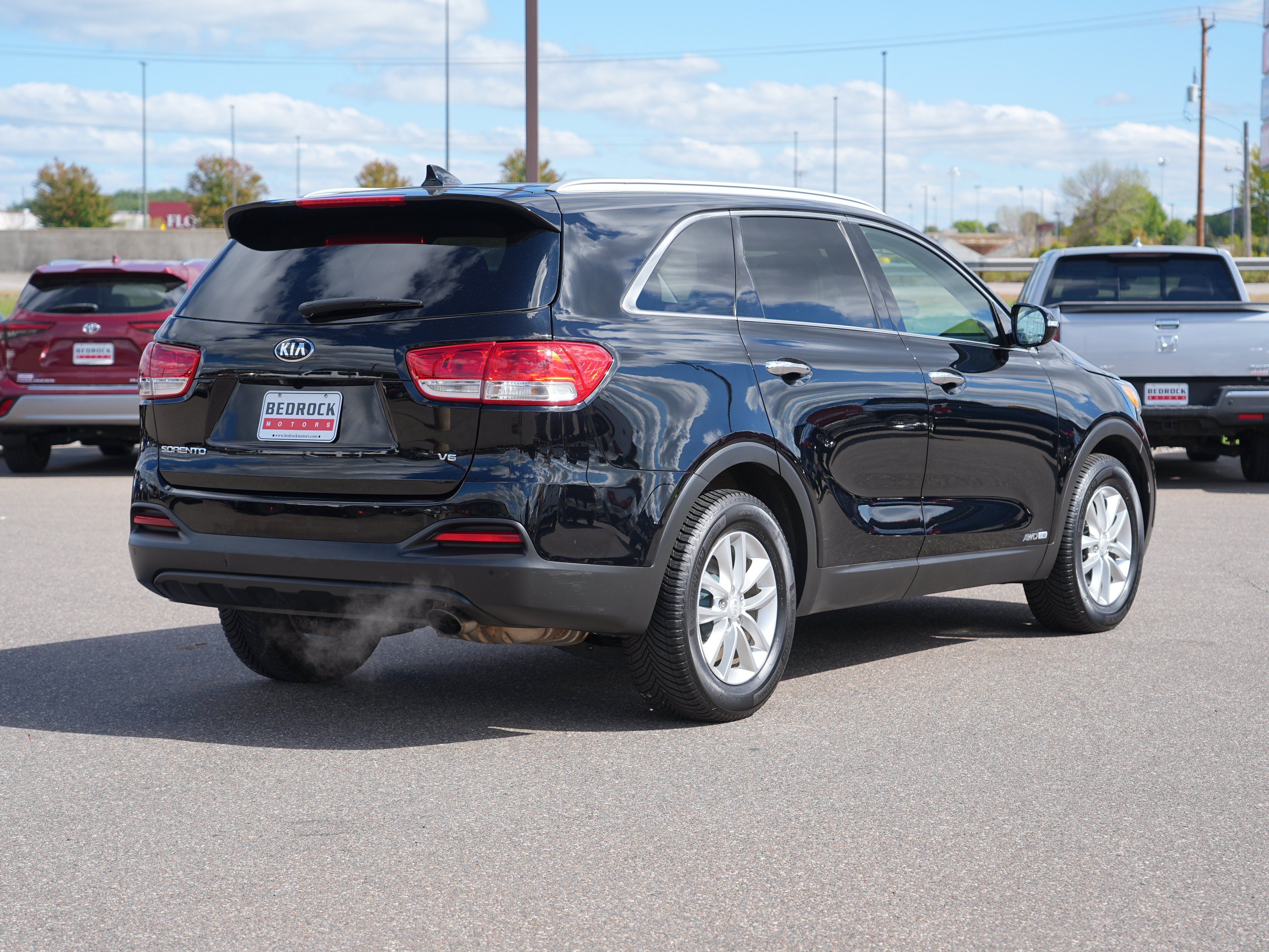 Used 2016 Kia Sorento LX w/ LX Convenience Package AWD/4WD image 3