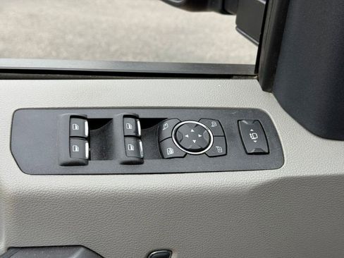 Used 2022 Ford F250 XLT w/ XLT Premium Package AWD/4WD image 13