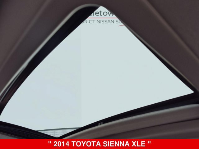 Used 2014 Toyota Sienna XLE FWD image 26