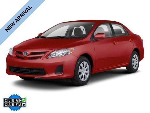 Used 2013 Toyota Corolla LE FWD image 1