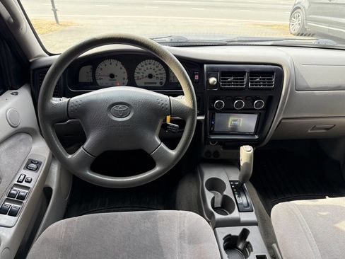 Used 2003 Toyota Tacoma PreRunner image 17