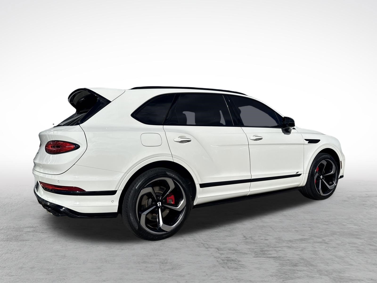 Used 2022 Bentley Bentayga AWD/4WD image 11