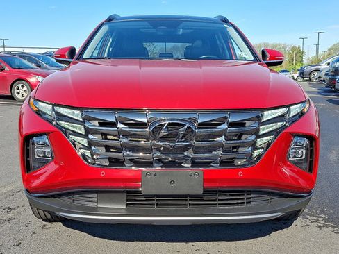 Used 2023 Hyundai Tucson Limited w/ Cargo Package AWD/4WD image 2