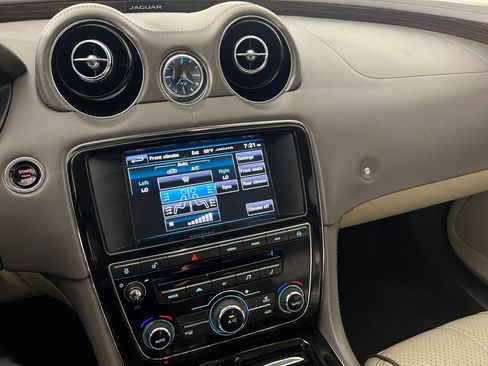 Used 2015 Jaguar XJ L Portfolio image 27