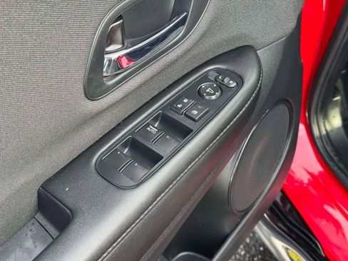 Used 2022 Honda HR-V Sport image 15