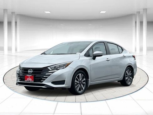 Used 2025 Nissan Versa SV w/ Trunk Package FWD image 1