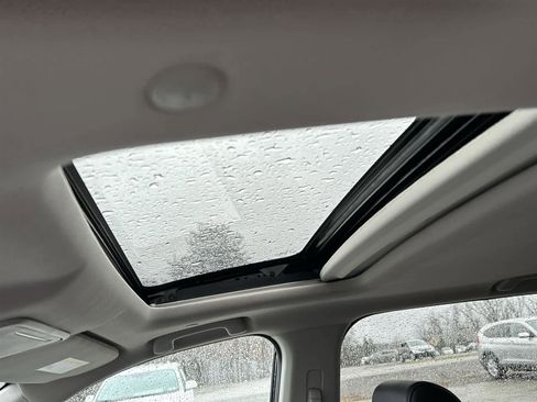 Used 2023 Honda CR-V EX-L image 13