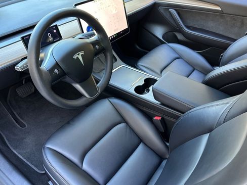 Used 2022 Tesla Model 3 Long Range AWD/4WD image 10