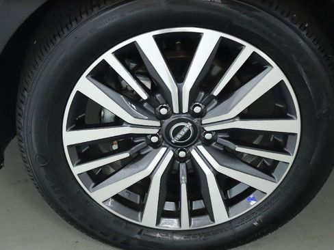 Certified 2024 Nissan Kicks SV image 37