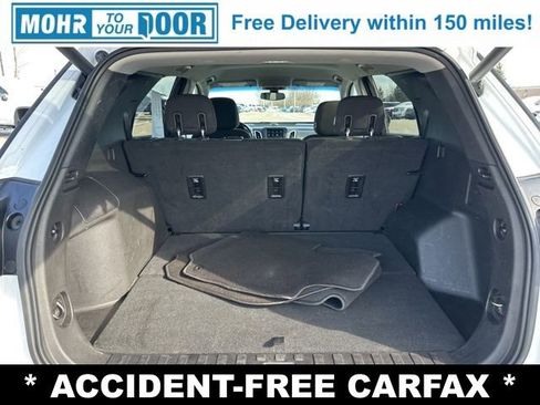 Used 2019 Chevrolet Equinox LT image 10