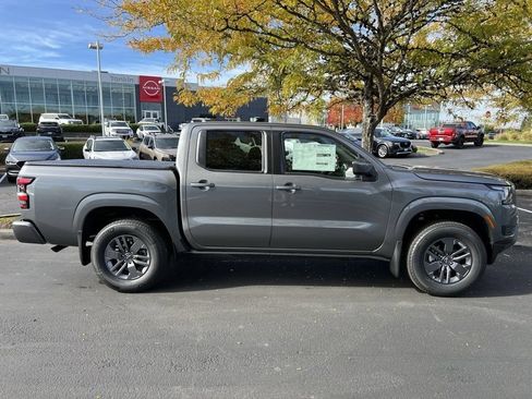 New 2026 Nissan Frontier SV w/ Tow Package AWD/4WD image 7